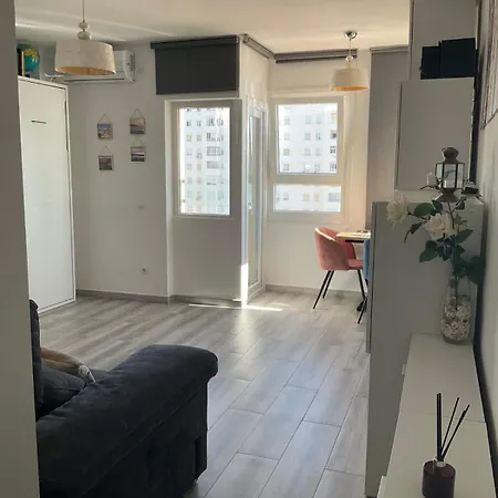 Azvalia Estudio Valdelagrana Apartment