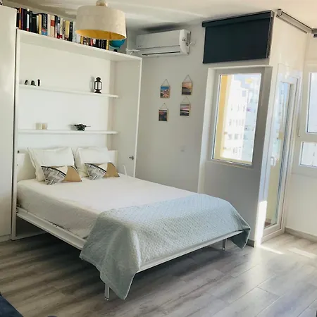 Azvalia Estudio Valdelagrana Apartment *