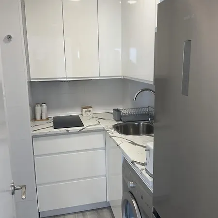 Azvalia Estudio Valdelagrana Apartment